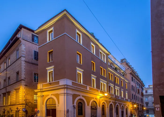 Monte Cenci מלון 4*