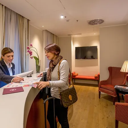 Hotel Monte Cenci 4*