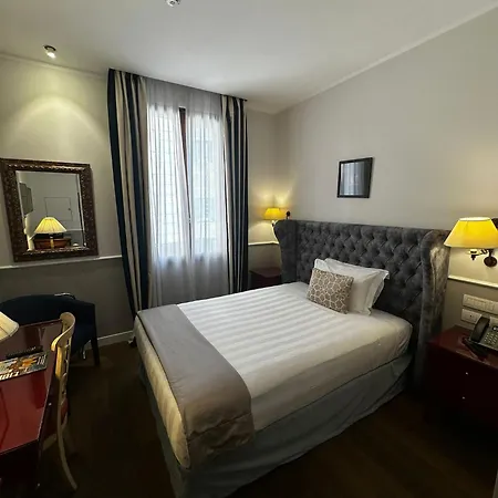 Hotel Monte Cenci 4*