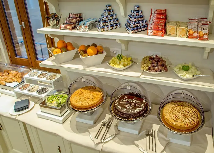 Hotel Monte Cenci 4*