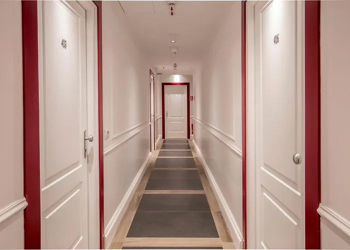 Monte Cenci Hotel 4*